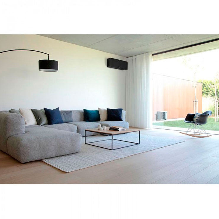 Daikin Emura 3 9000 BTU Split Klimaanlage R32 Inverter – A+++ WiFi Design Klimagerät Schwarz für 15–25 m² [FTXJ25AB + RXJ25A]
